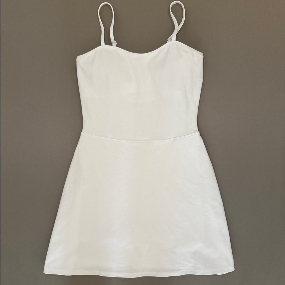 ALO Yoga Courtside Tennis Dress - Picture 2 of 3